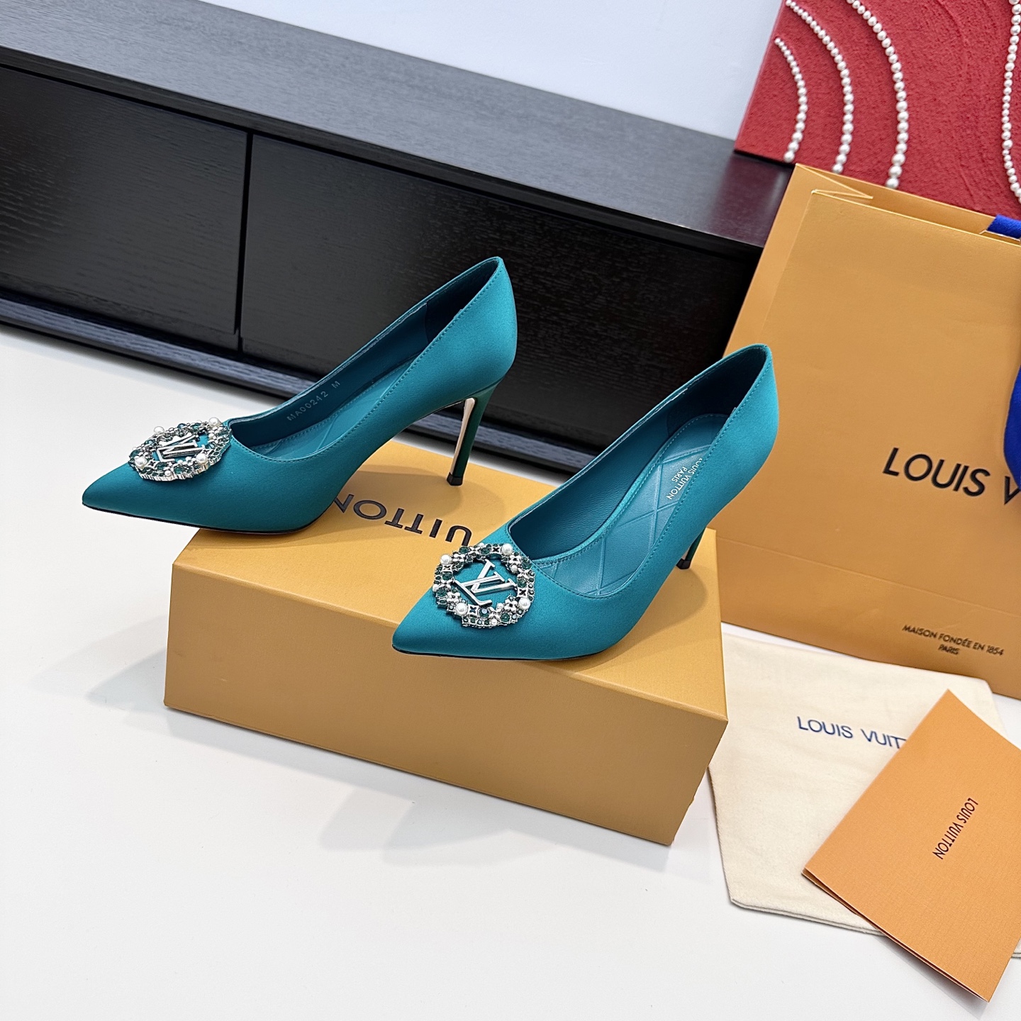 Women's high heels